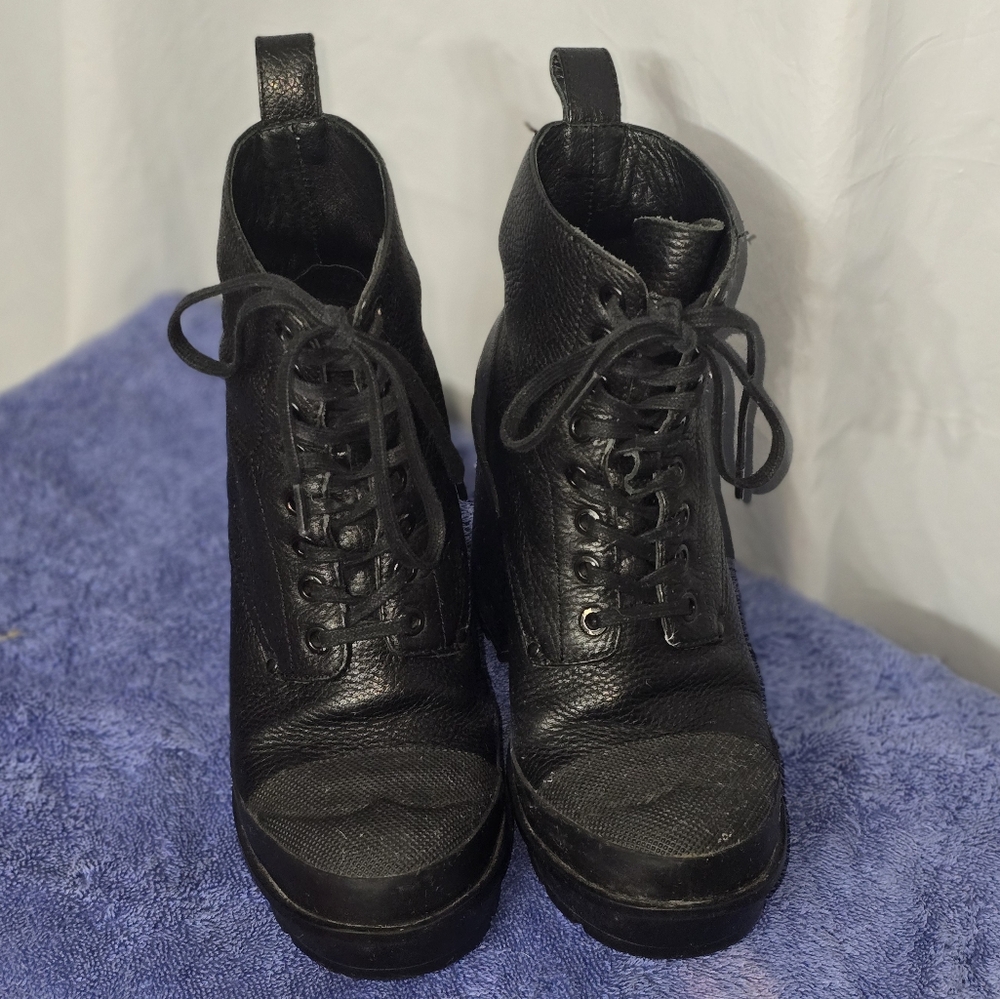 Hunter Boots - Water Resistant